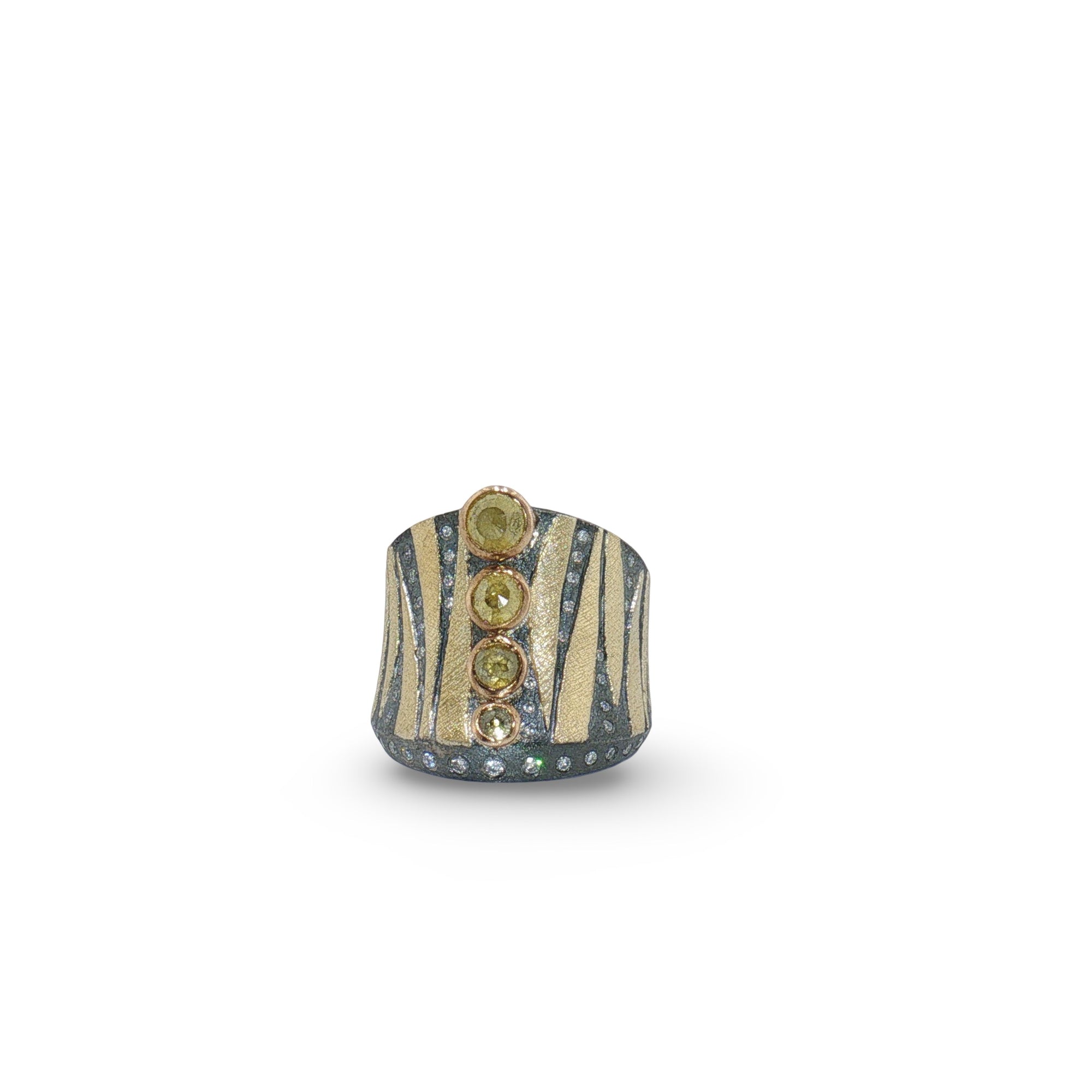 Stripes Ring in 18k Yellow Gold and Natural Colored Rose Cut Diamond