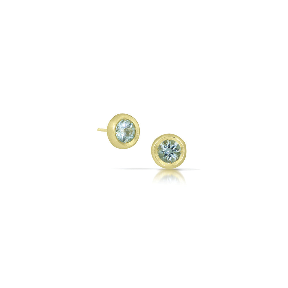 Little star earrings with aquamarine in 14K Fairmined green gold