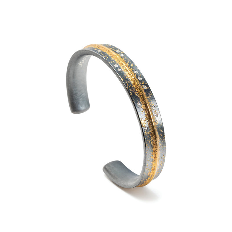 Raised Center Rib Cuff, Medium