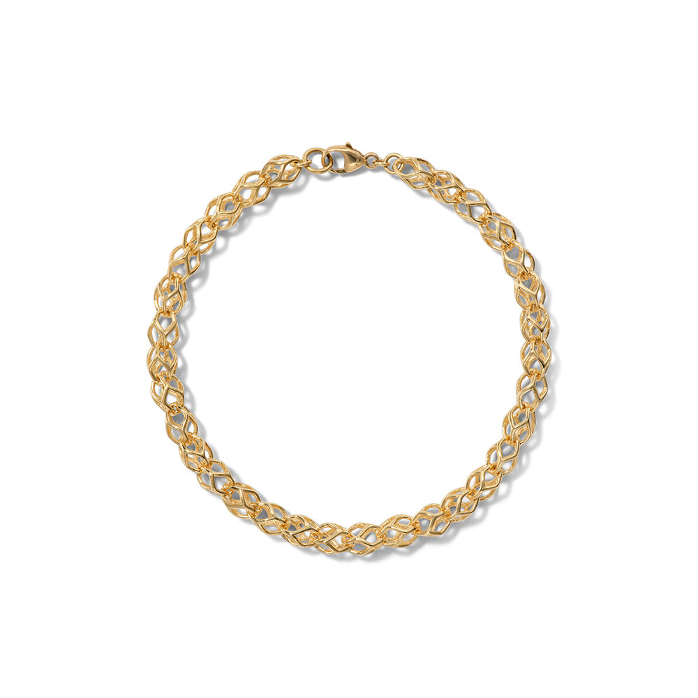 Perry small chain bracelet with interlocking links in 18k yellow gold. Bracelet is 7 3/4" long x 3/16" D (4mm).