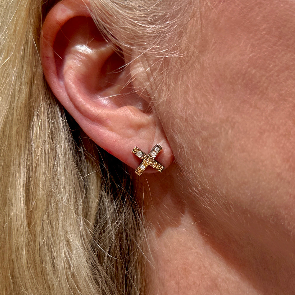 "X &amp; O" Stud Earrings