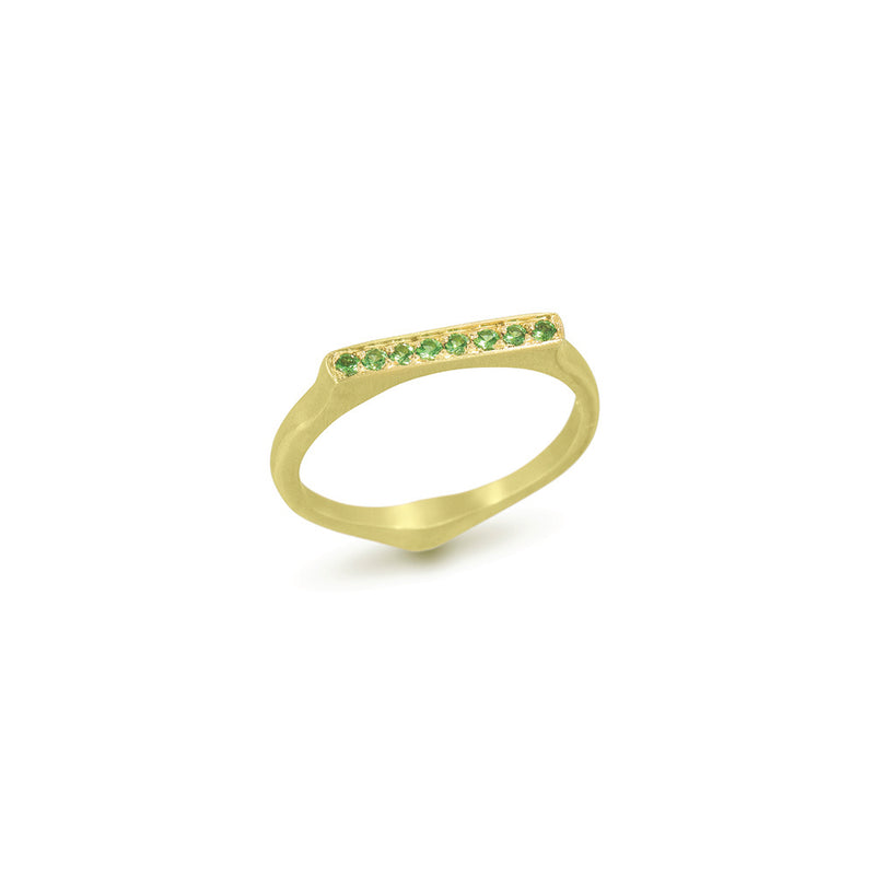 Corazon Stacking Ring with Tsavorite Garnets in 18K Green Gold